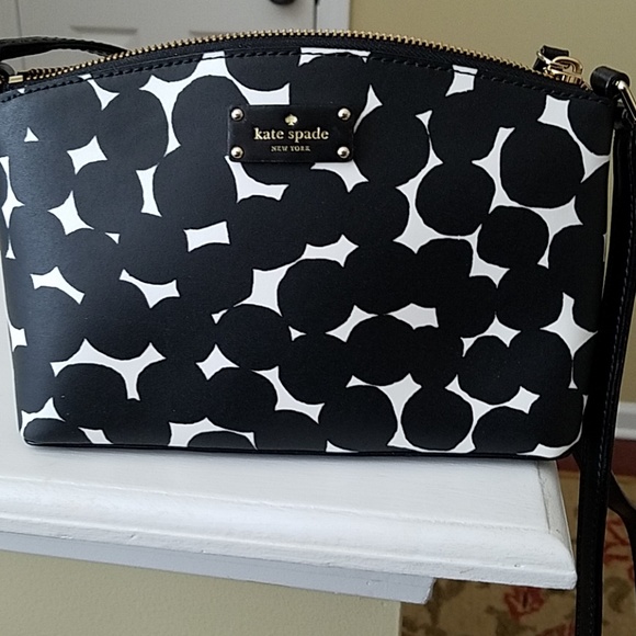 Kate Spade Handbags - 👜 Authentic Kate Spade♠️